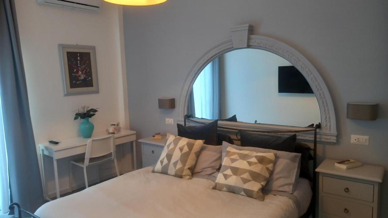 Le Spiagge Bed and Breakfast Letojanni Exteriör bild