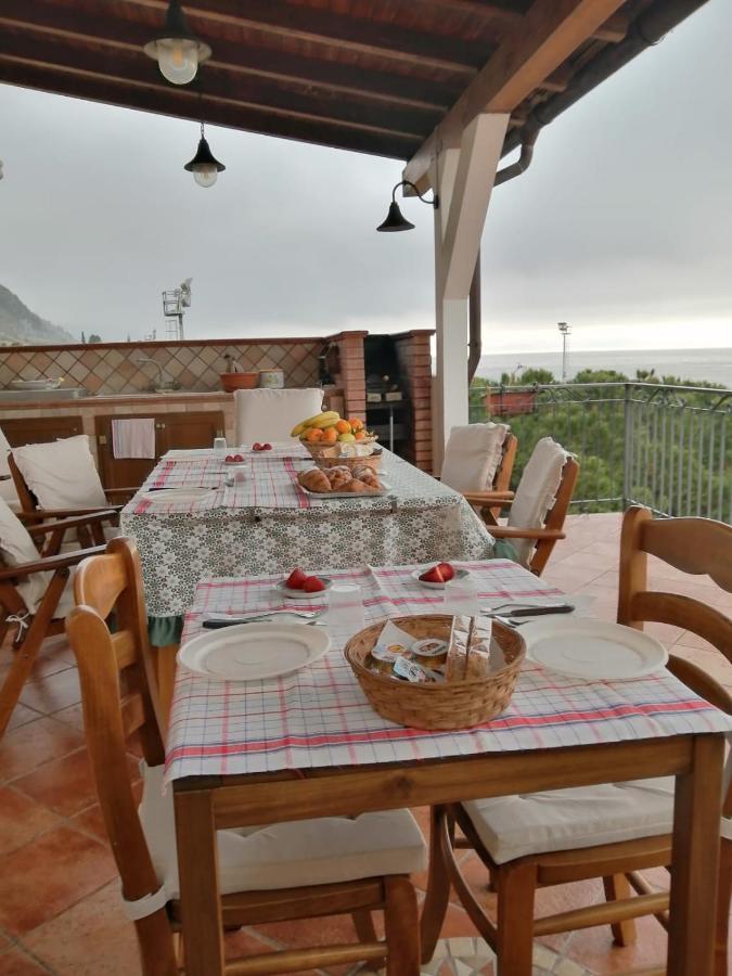Le Spiagge Bed and Breakfast Letojanni Exteriör bild